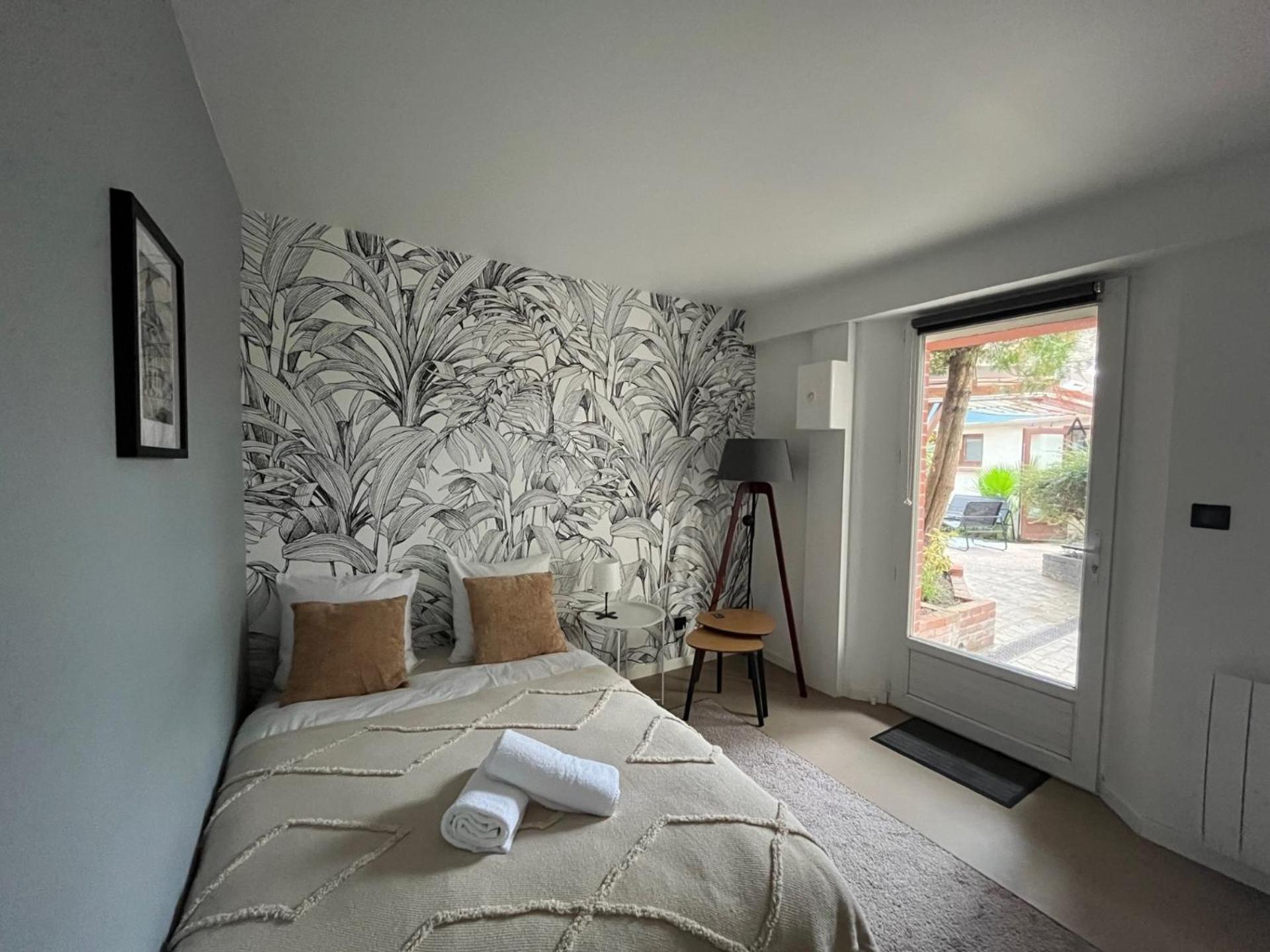 Bed and Breakfast Le Chene Fleuri à Chartres Extérieur photo